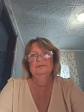 Snapshot of MilashkaCutie50 chatting on 17, 7, 2026 MilashkaCutie50 online show from 17, 7, 2026