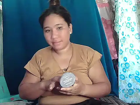 Snapshot of Islandbabe22 chatting on 5, 7, 2026 Islandbabe22 online show from 5, 7, 2026