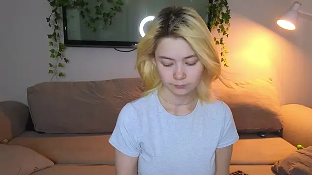 Emily Miu online show from 14, 7, 2026