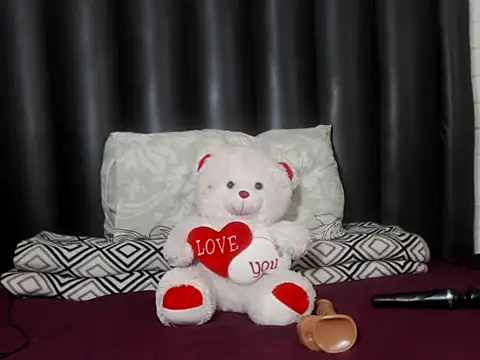 Snapshot of Leerh chatting on 24, 7, 2026 Leerh online show from 24, 7, 2026