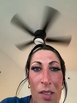 Snapshot of sweetassNtats chatting on 16, 6, 2026 sweetassNtats online show from 16, 6, 2026
