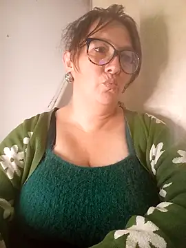 Snapshot of _Saraqueen-- chatting on 23, 7, 2026 Saraqueen-- online show from 23, 7, 2026