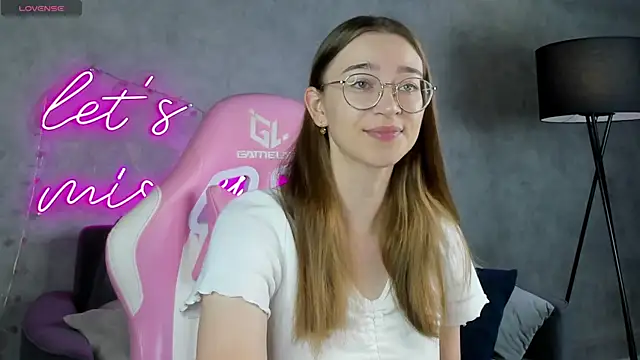 Lucy Green online show from 2, 7, 2026