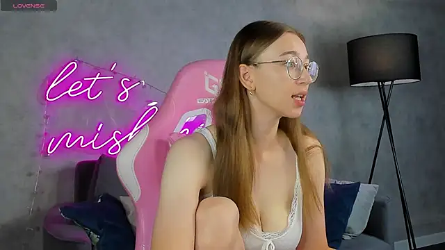 Lucy Green online show from 3, 7, 2026