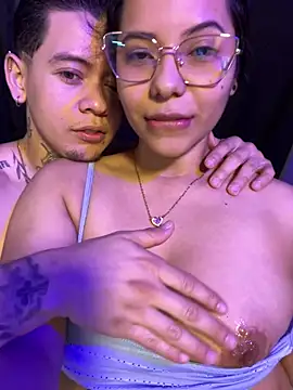 Snapshot of ColombianSexyCouple_ chatting on 25, 7, 2026 ColombianSexyCouple online show from 25, 7, 2026