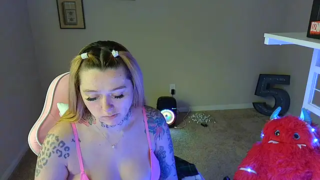 karmathevixen online show from 6, 7, 2026