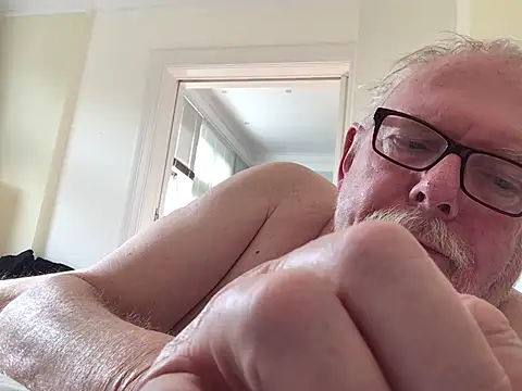 Snapshot of bigmannudist chatting on 29, 6, 2026 bigmannudist online show from 29, 6, 2026