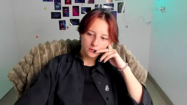 Snapshot of Dilara_Kiss_ chatting on 3, 8, 2026 Dilara Kiss online show from 3, 8, 2026