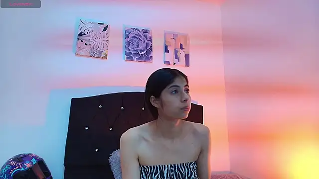 Dahlia  Vixen online show from 1, 8, 2026