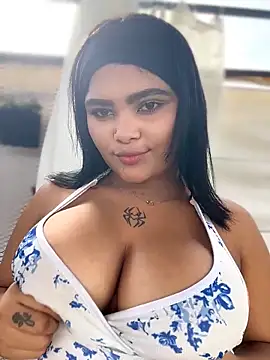 HoneyBunXXX online show from 22, 6, 2026