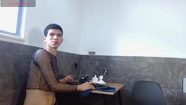 Dilan Femboy online show from 22, 6, 2026