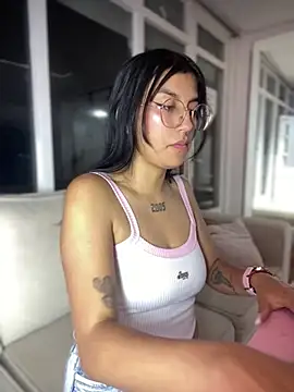 GabyLopez Pink online show from 24, 6, 2026