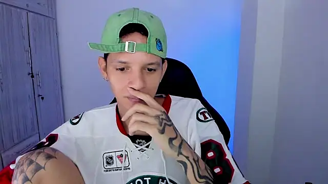 tylerrnova online show from 26, 6, 2026