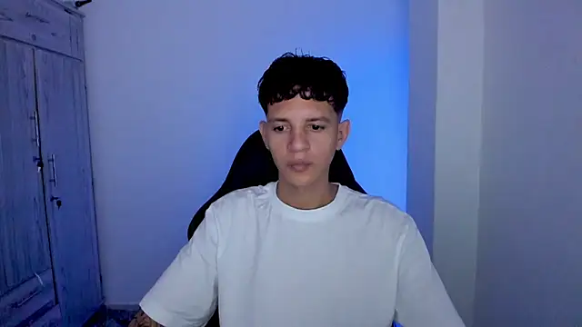 tylerrnova online show from 27, 6, 2026