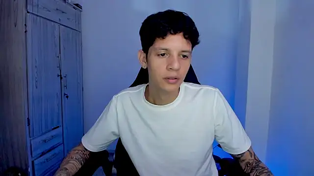 tylerrnova online show from 30, 7, 2026