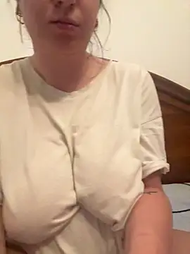 LargePillows online show from 17, 6, 2026