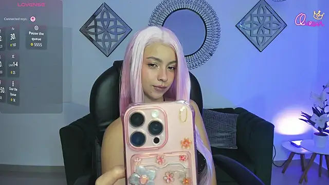 Honeyy Taylor online show from 23, 7, 2026