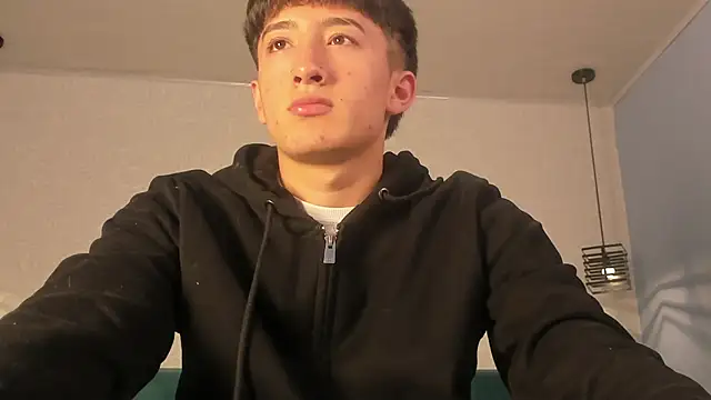 alejo leon online show from 22, 6, 2026