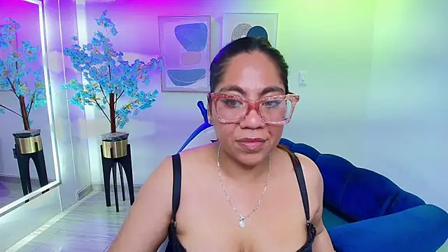 Silvana lane online show from 5, 8, 2026