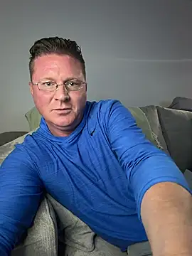 Snapshot of funandstuff chatting on 5, 7, 2026 funandstuff online show from 5, 7, 2026
