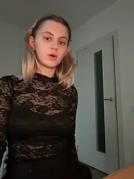 blondiedoll online show from 2, 7, 2026