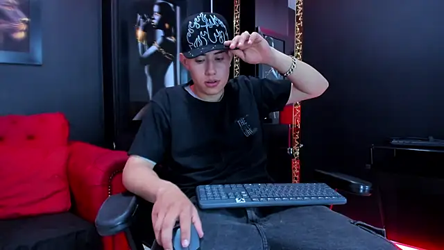 Thiagoo Vega online show from 20, 6, 2026