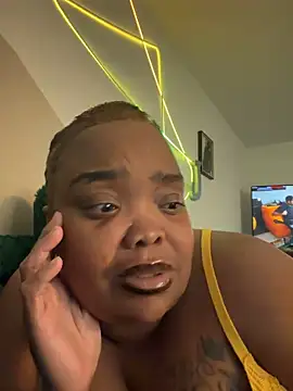 Snapshot of Caramelcreamer chatting on 19, 6, 2026 Caramelcreamer online show from 19, 6, 2026