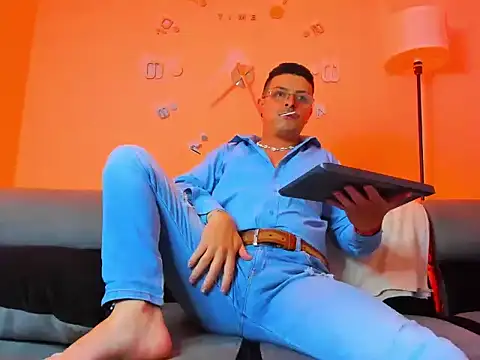 Leo Hunt  online show from 20, 6, 2026