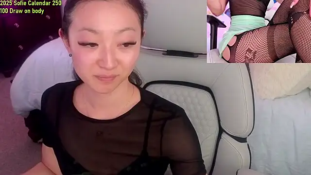 MySweetSofie online show from 19, 2, 2025