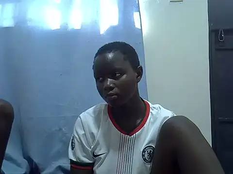 milky gal ebony online show from 6, 7, 2026