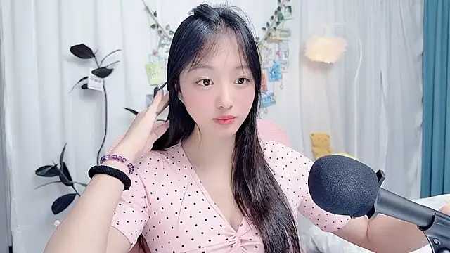 Winnie666999 online show from 6, 8, 2026