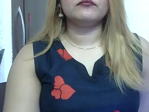 Sexyy Sana online show from 28, 7, 2026