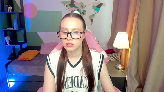 Snapshot of Bella_Sage chatting on 4, 7, 2026 Bella Sage online show from 4, 7, 2026