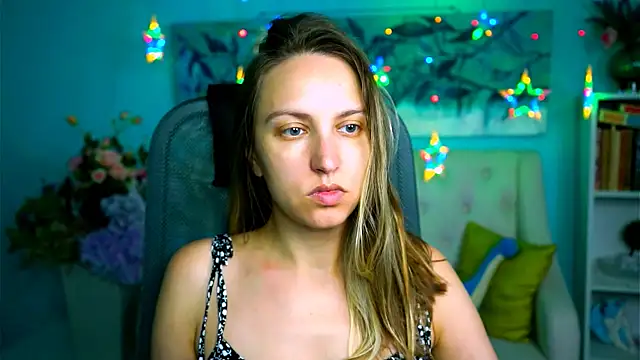 ErinWise online show from 25, 7, 2026
