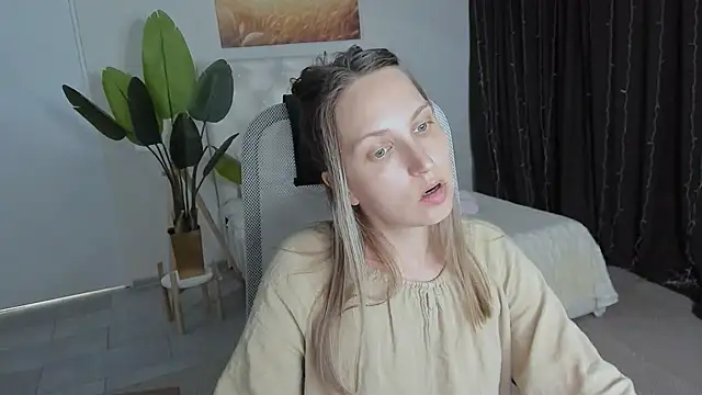ErinWise online show from 28, 7, 2026