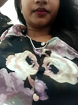 Snapshot of avii5 chatting on 4, 7, 2026 avii5 online show from 4, 7, 2026