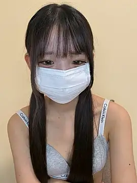 Snapshot of risa_____ chatting on 16, 7, 2026 risa online show from 16, 7, 2026