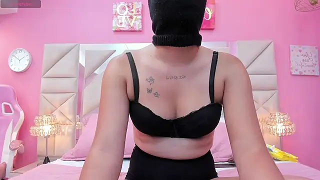 Luna black19 online show from 25, 7, 2026