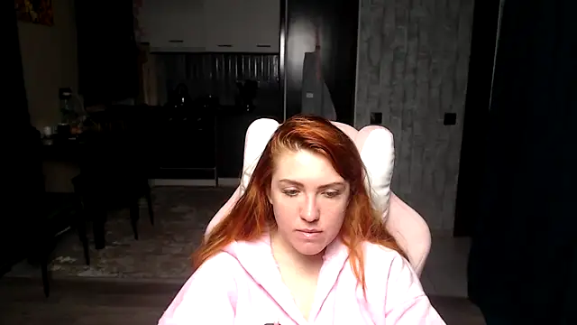 Reginasmilee online show from 11, 4, 2026