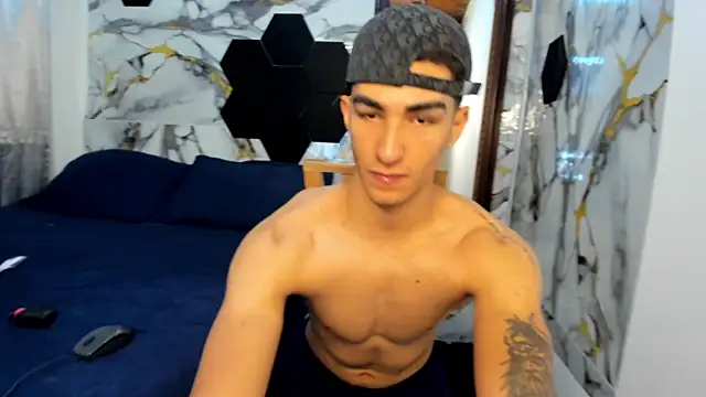 Goldendesirexx online show from 27, 6, 2026