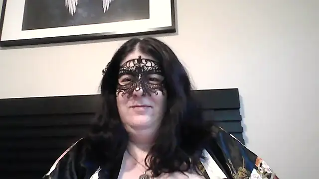RavenRunee online show from 13, 7, 2026