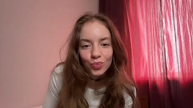 Snapshot of RoxyVivid chatting on 6, 7, 2026 RoxyVivid online show from 6, 7, 2026