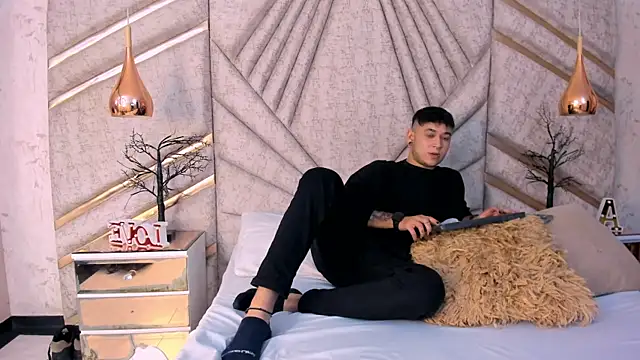 MarkLaurens online show from 28, 6, 2026