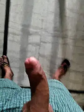 big cock 9inchess online show from 11, 7, 2026