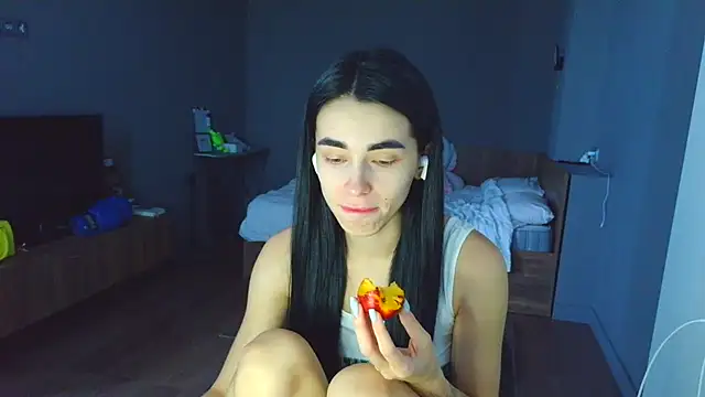 natali elfie online show from 12, 7, 2026