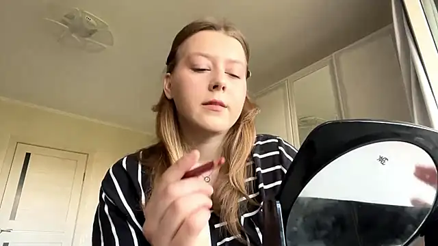 QuietLotus online show from 30, 6, 2026