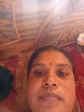Snapshot of Divya_ranii chatting on 3, 7, 2026 Divya ranii online show from 3, 7, 2026