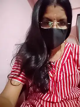 tamil peenqueen online show from 4, 7, 2026