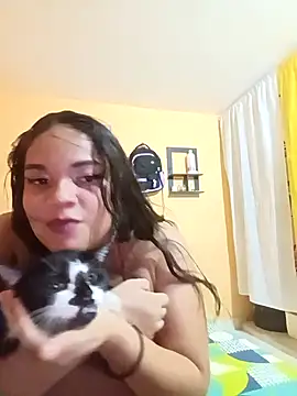 Snapshot of Cristina-Evans chatting on 17, 7, 2026 Cristina-Evans online show from 17, 7, 2026