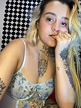 Snapshot of kaia-velvet chatting on 7, 7, 2026 kaia-velvet online show from 7, 7, 2026